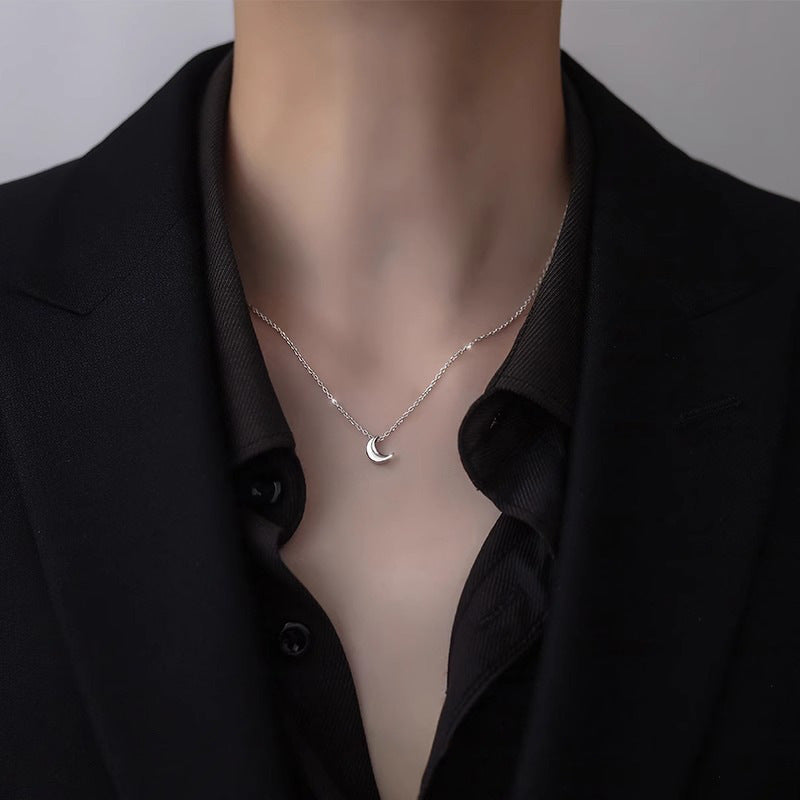 Schöne Halskette mit einzigartigem Stil