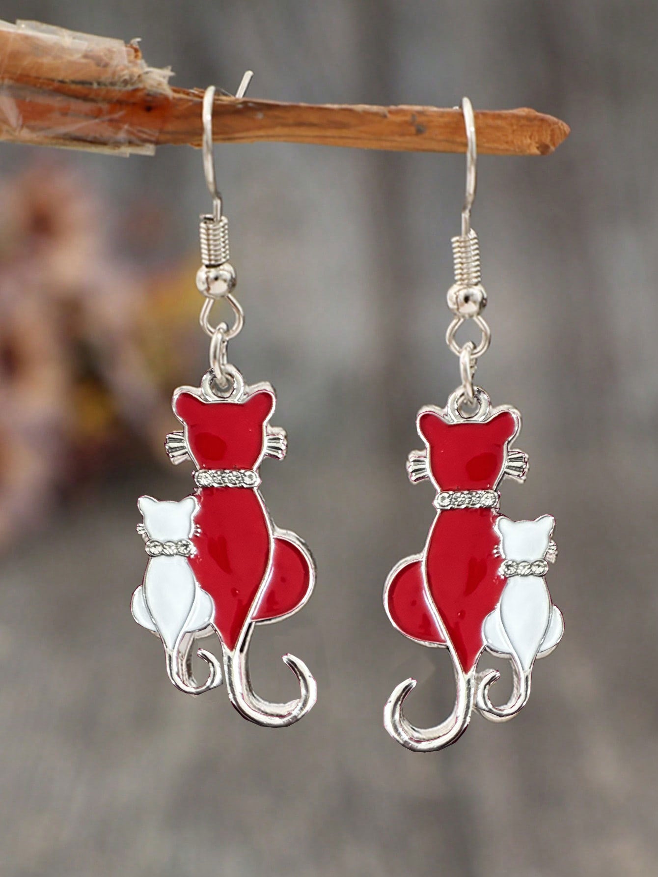 Zarte handwerkliche Ohrring