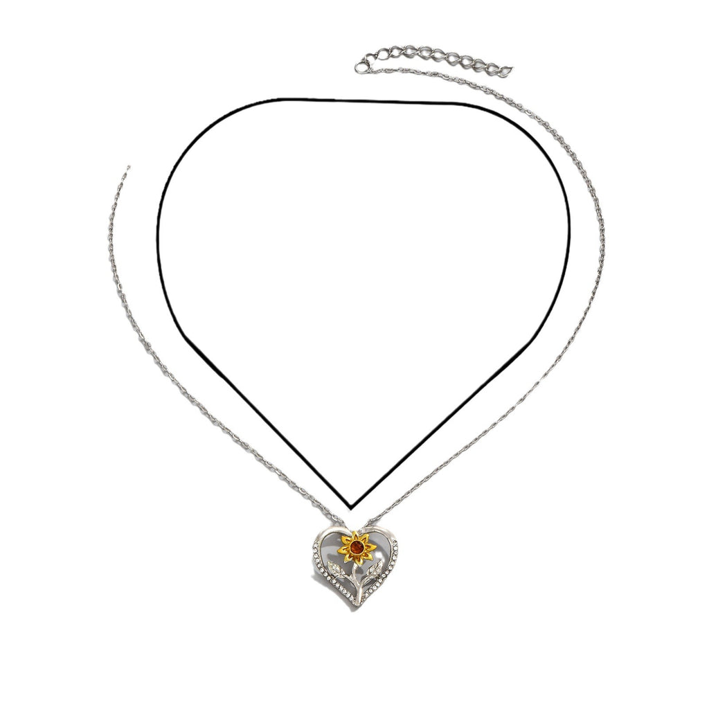 Schöne Halskette mit einzigartigem Stil