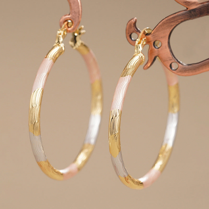 Atemberaubende Ohrring für den Alltag