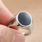 Zarte handwerkliche Ring