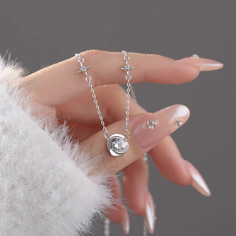 Schöne Halskette mit einzigartigem Stil