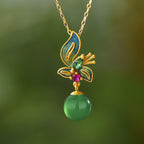 Schöne Halskette mit einzigartigem Stil