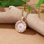 Schöne Gold Halskette mit einzigartigem Stil