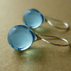 Zarte handwerkliche Ohrring