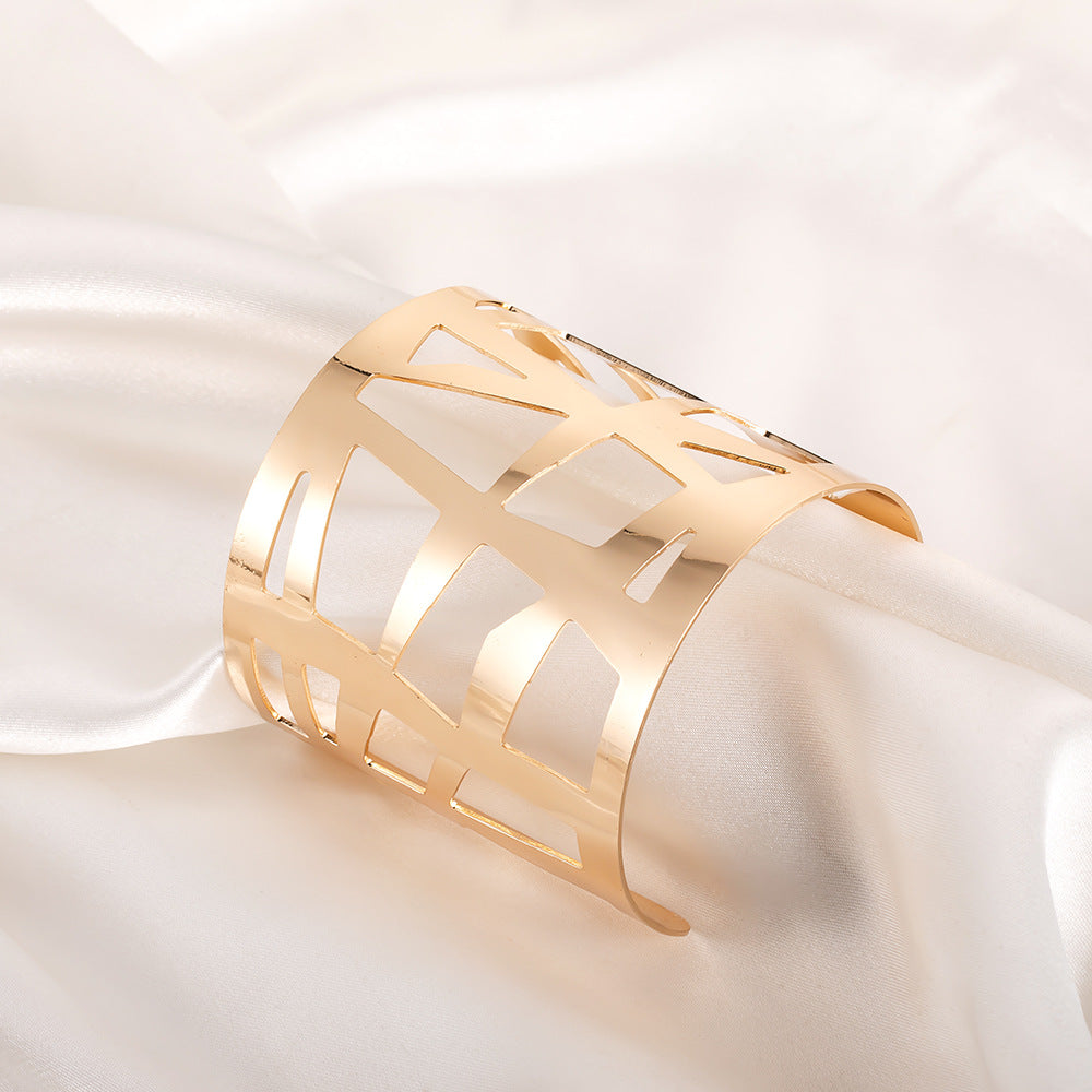 Schöne Armband mit einzigartigem Stil