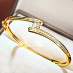 Schöne Armband mit einzigartigem Stil