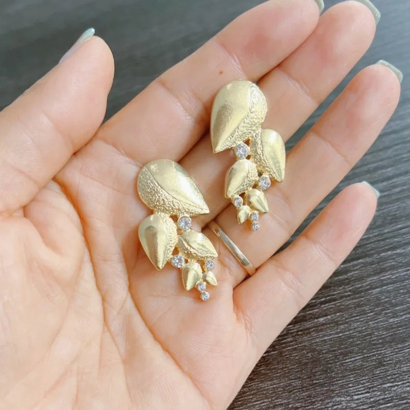 Atemberaubende Gold Ohrring für den Alltag