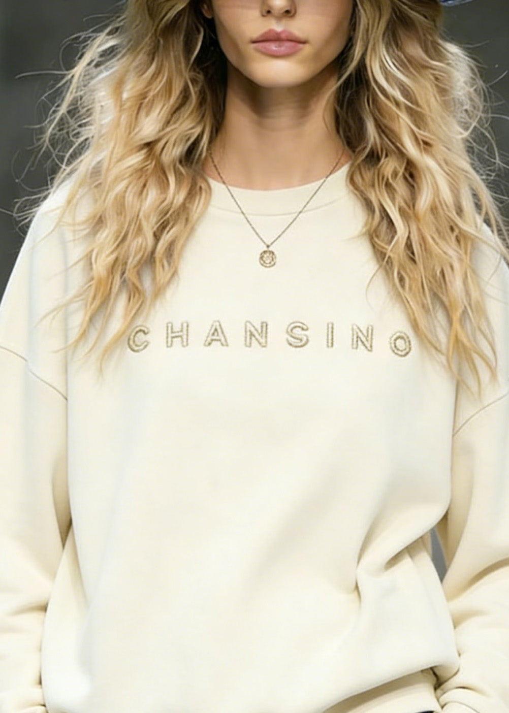 Beige O-neck Embroidered Cotton Top Spring