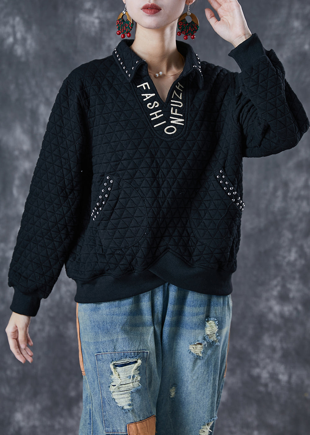 Black Letter Embroideried Rivet Cotton Pullover Sweatshirt Fall