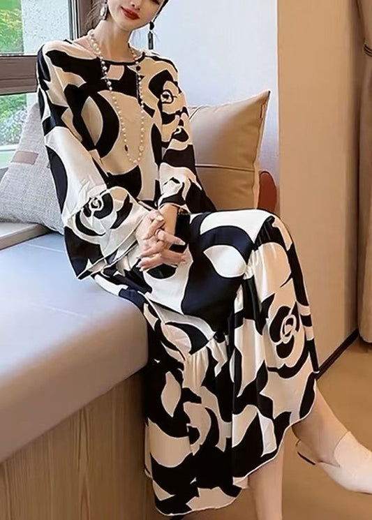 And Lazy Style Black and White Contrast Large Flower Pattern Satin Texture Dress Flare Sleeve