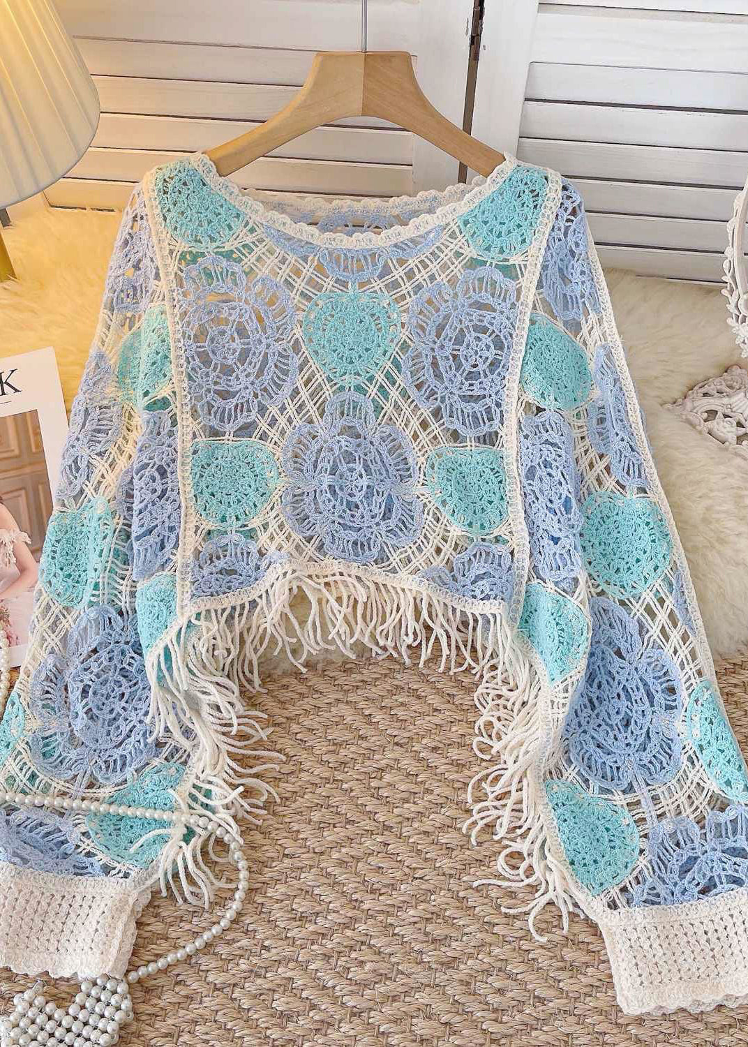 Green O-neck Tassel Hollow Out Patchwork Knit Shirt Fall