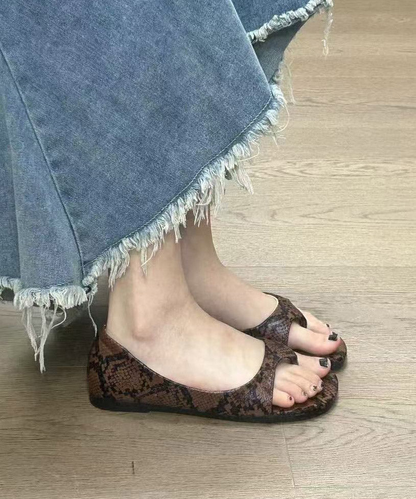 New Leopard Faux Leather Thong Sandals
