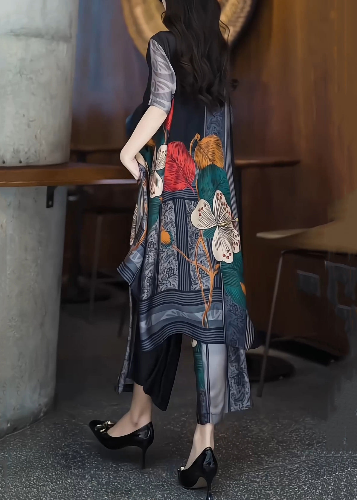 Grey Button Print Silk Two Pieces Set O-neck Short Sleeve