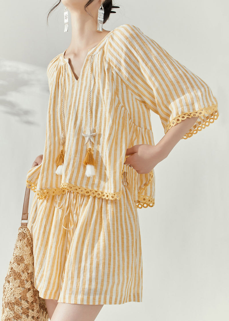 Modern Yellow Striped Top and Shorts Two-piece Set Short Sleeve