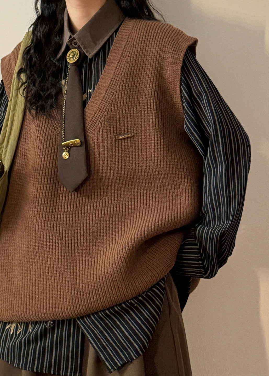 Simple Coffee V Neck Knit Vest Sleeveless