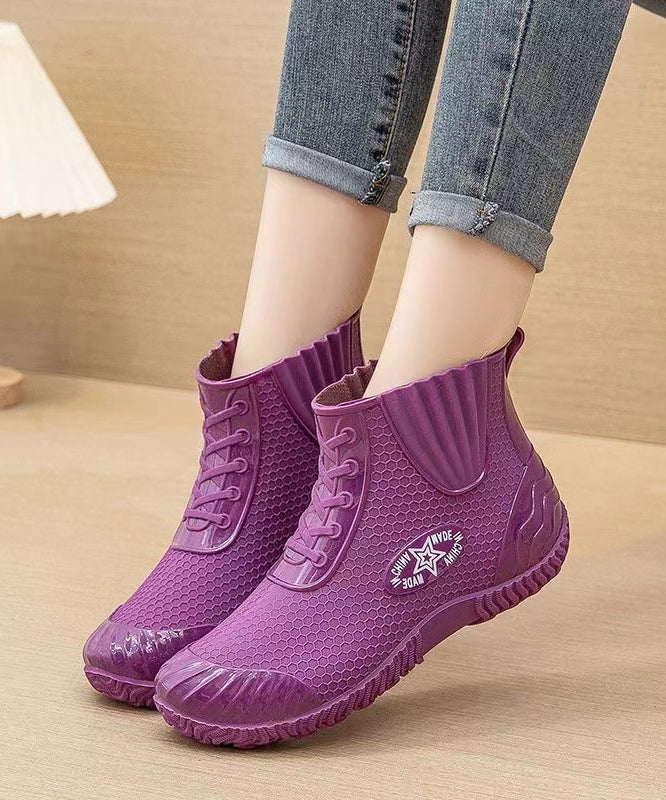 Soft and Fashionable Anti Slip Water Shoes for External Wear