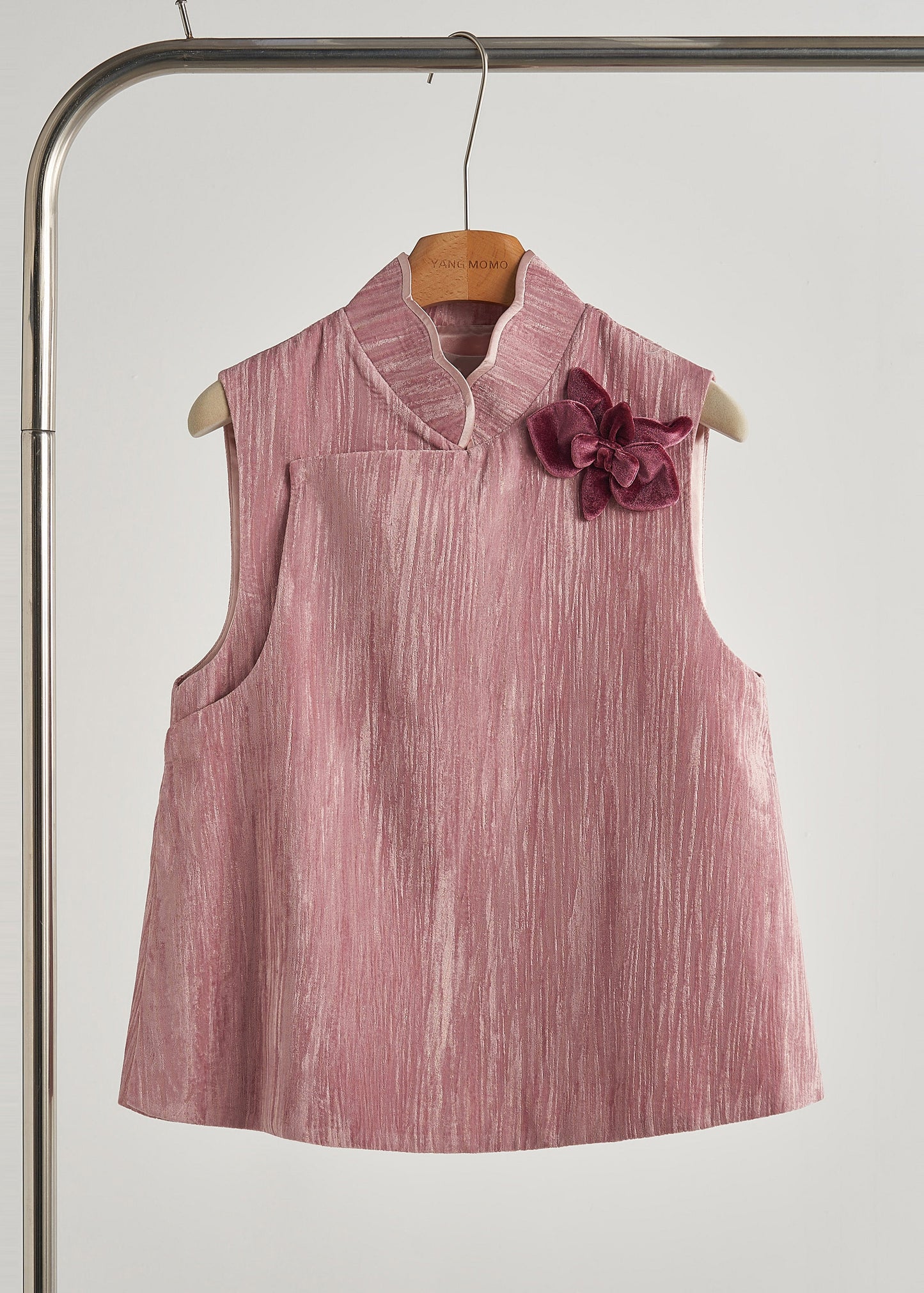 Unique Rose Decorated Silk Velour Vests Fall