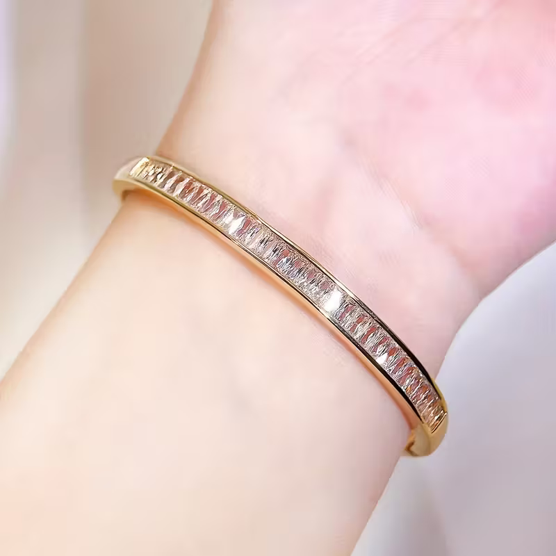 Elegante Gold Armband für jeden Anlass