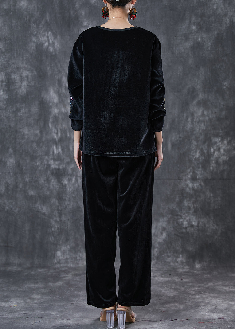 Loose Black O-neck Embroideried Silk Velour Two Piece Suit Set Spring