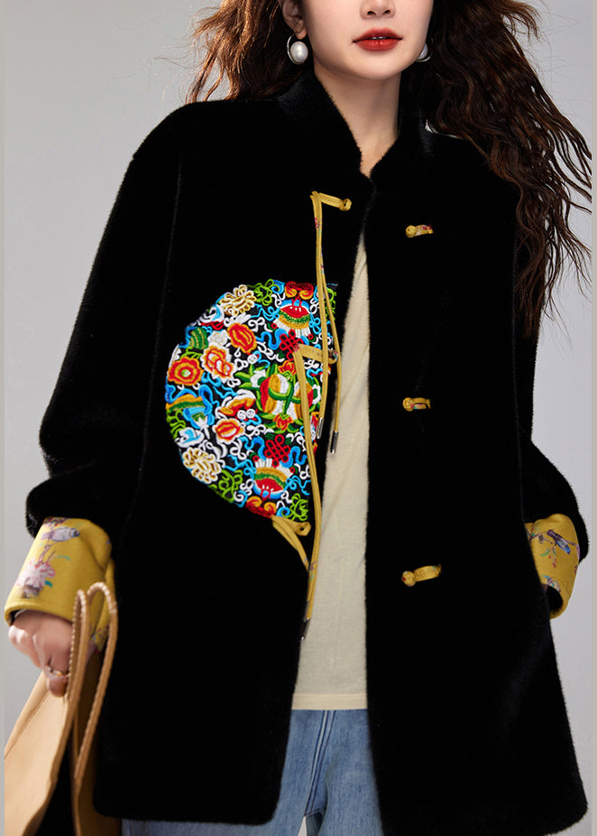 Chinese Style Black Tasseled Embroidered Leather and Fur Coats Spring