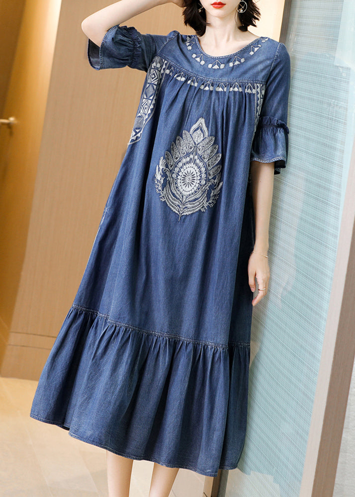 Fitted Blue O-neck Wrinkled Embroideried Cotton Denim Dress Short Sleeve