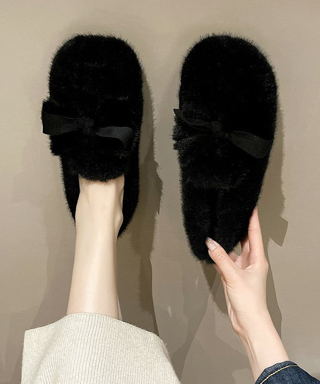 Beige Fuzzy Fur Bow Splicing Penny Loafers