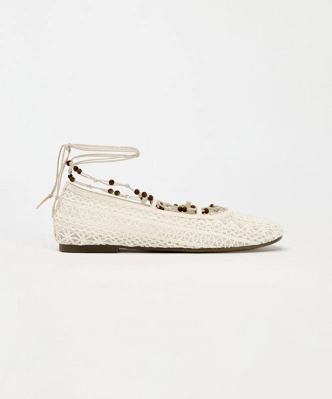 New White Knit Fabric Lace Up Hollow Out Flat Shoes