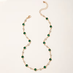 Schöne Halskette mit einzigartigem Stil