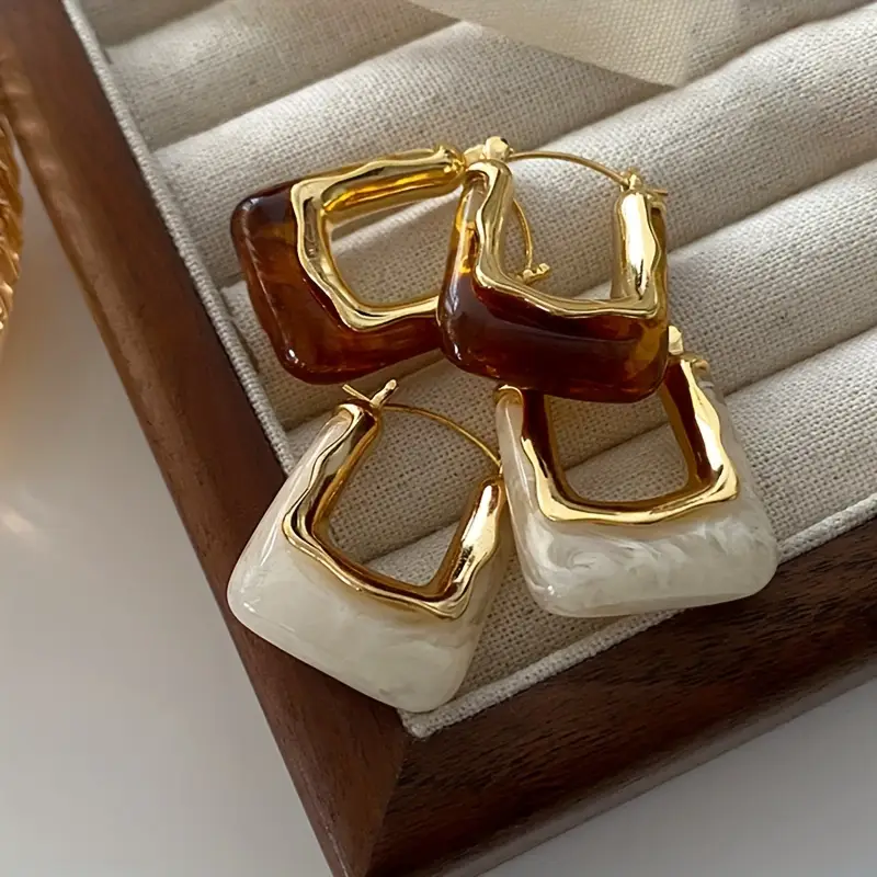 Atemberaubende Gold Ohrring für den Alltag