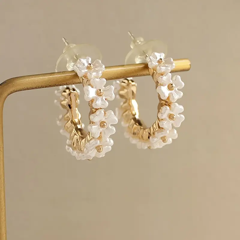 Atemberaubende Gold Ohrring für den Alltag