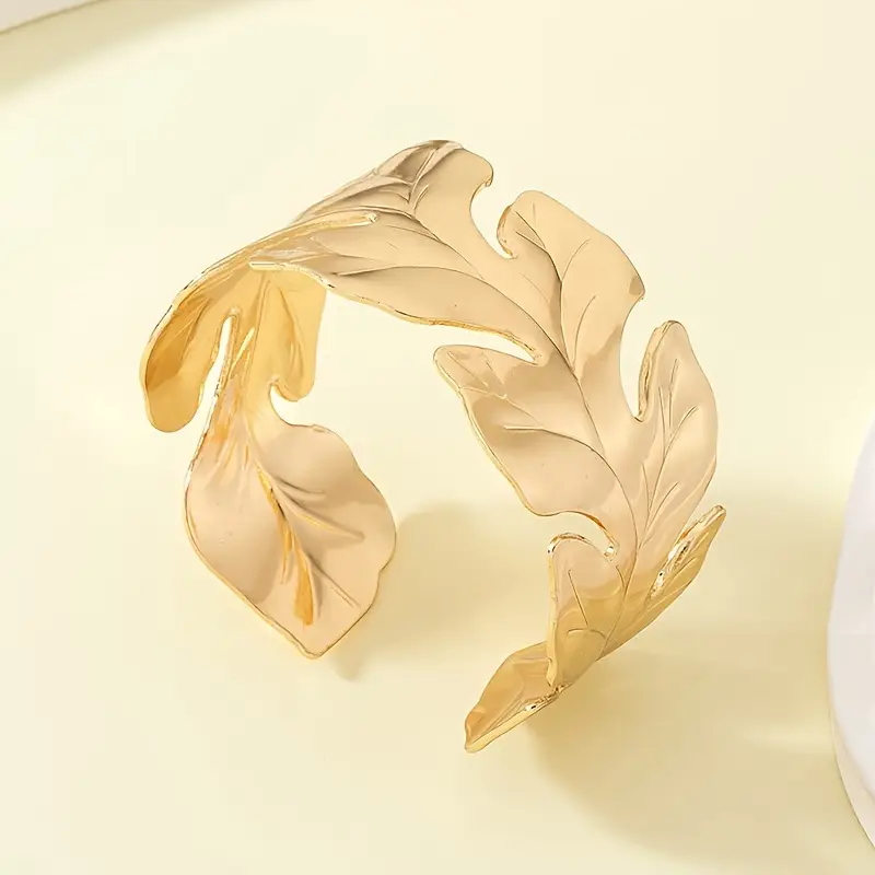 Klassische Gold Armband mit zeitloser Eleganz